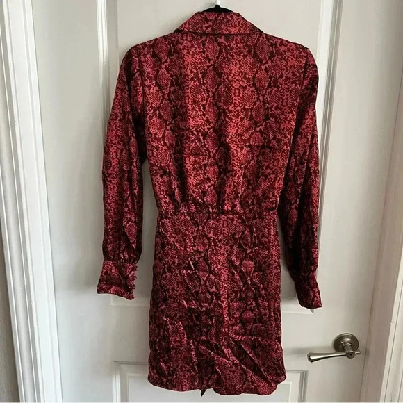 167 Cinq a Sept Gaby Tie Front Snake Print Shirt Dress Size 4 - Picture 10 of 10
